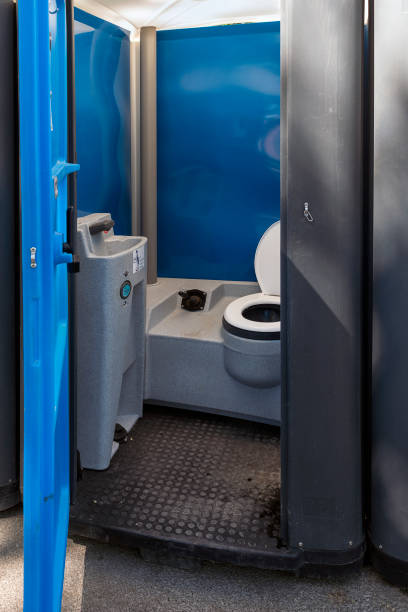 Portable Toilet Options We Offer in Lake Wissota, WI